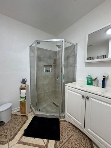 161 Hicks Loop W, Cleveland, TX 77328