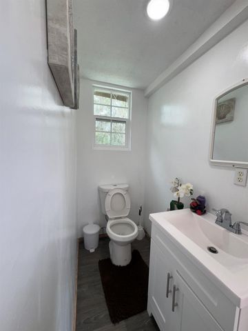 161 Hicks Loop W, Cleveland, TX 77328