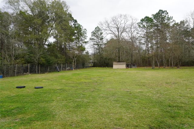 161 Hicks Loop W, Cleveland, TX 77328