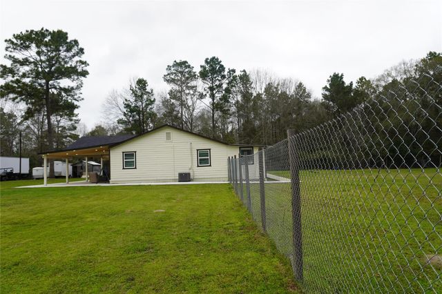 161 Hicks Loop W, Cleveland, TX 77328