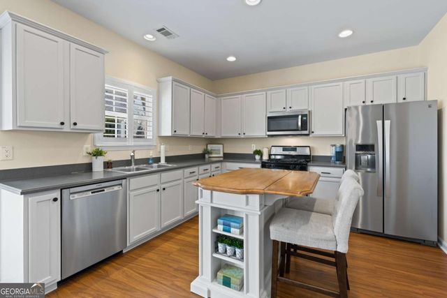 511 Mountain Crossing, Woodstock, GA 30188