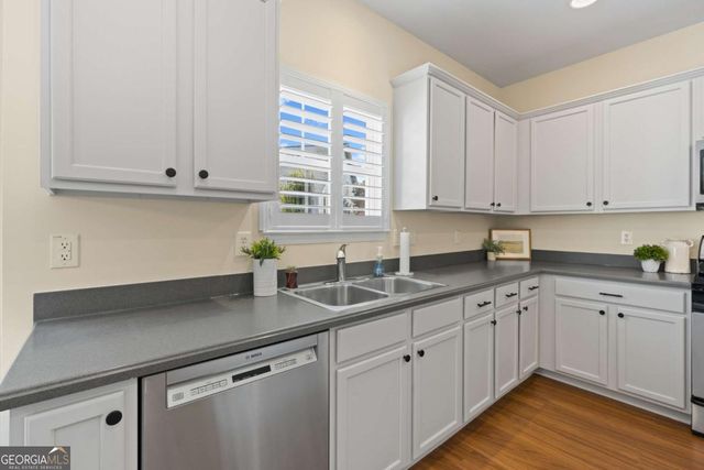 511 Mountain Crossing, Woodstock, GA 30188