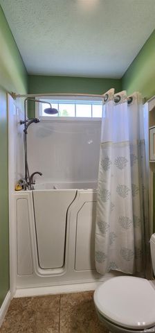 35 Carter Boulevard, Jasper, IN 47546