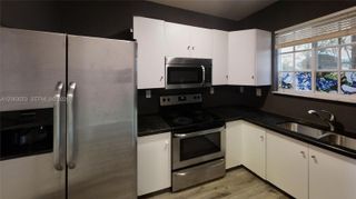 2084 NE 167th St 2-102, North Miami Beach, FL 33162