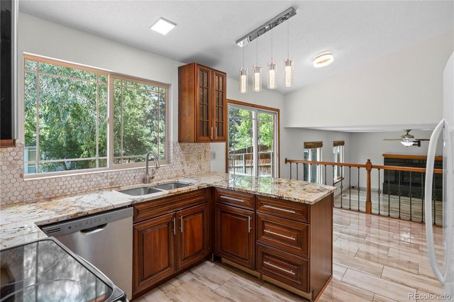 8725 Meadowlark Circle, Highlands Ranch, CO 80126