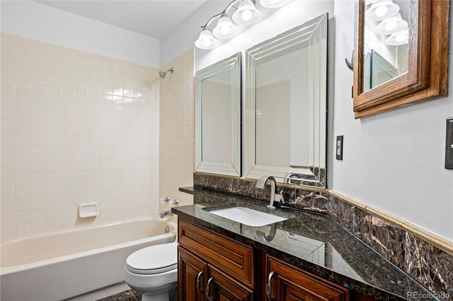 8725 Meadowlark Circle, Highlands Ranch, CO 80126