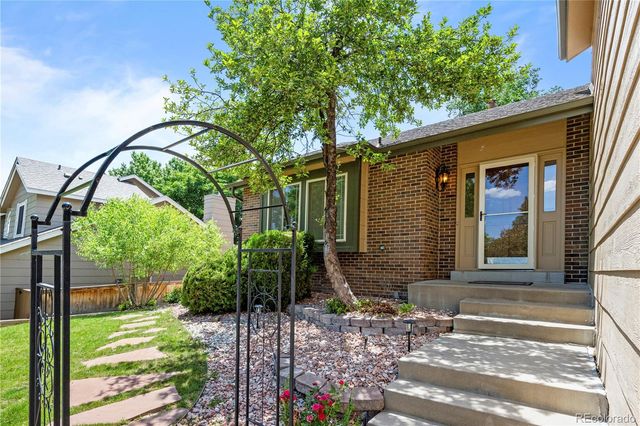 8725 Meadowlark Circle, Highlands Ranch, CO 80126