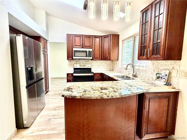 8725 Meadowlark Circle, Highlands Ranch, CO 80126