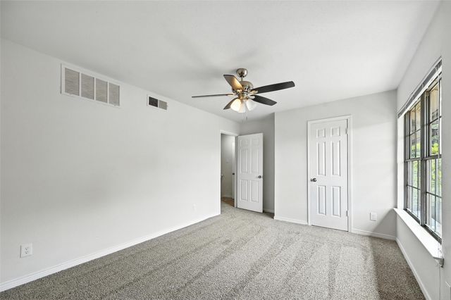 9910 Royal Lane 1202, Dallas, TX 75231