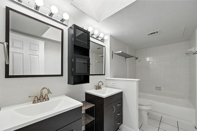 9910 Royal Lane 1202, Dallas, TX 75231