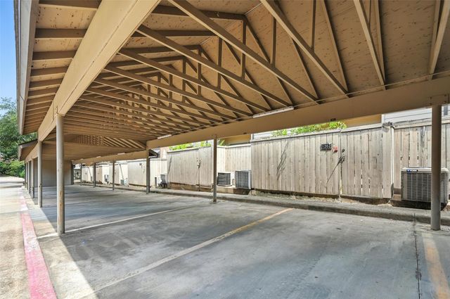 9910 Royal Lane 1202, Dallas, TX 75231