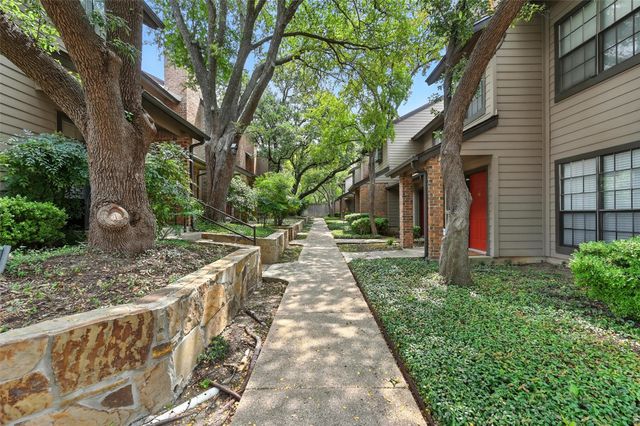 9910 Royal Lane 1202, Dallas, TX 75231