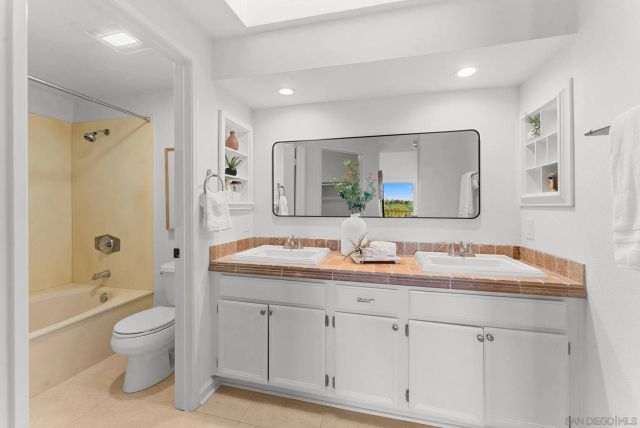 3131 Vista Rica, Carlsbad, CA 92009