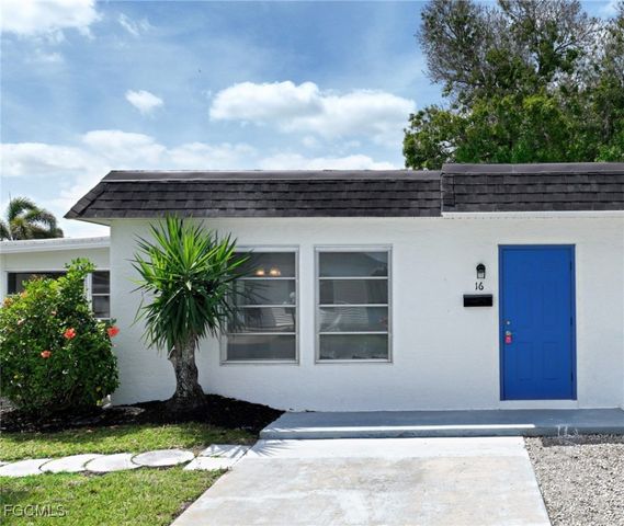 16 Tangerine CT, Lehigh Acres, FL 33936