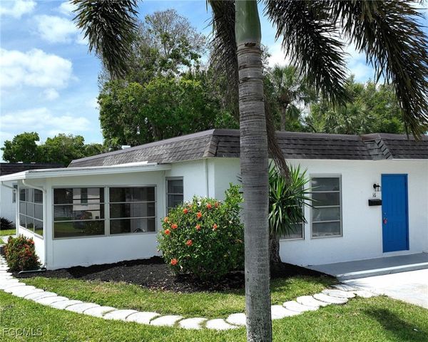 16 Tangerine CT, Lehigh Acres, FL 33936