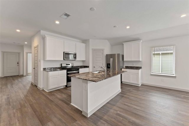 1026 Great Barracuda Lane, Alvin, TX 77511