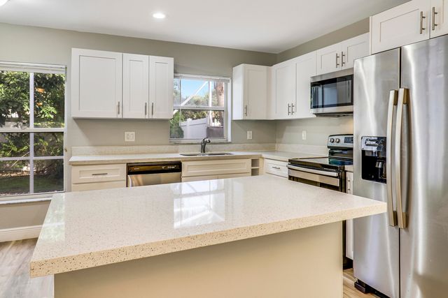 4881 MCGILL Street, Boynton Beach, FL 33436
