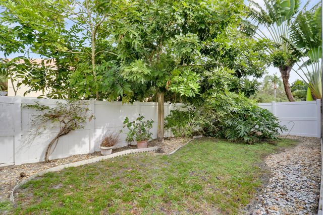 4881 MCGILL Street, Boynton Beach, FL 33436