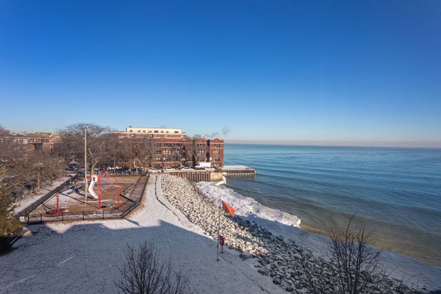 7501 N Eastlake Terrace 2, Chicago, IL 60626