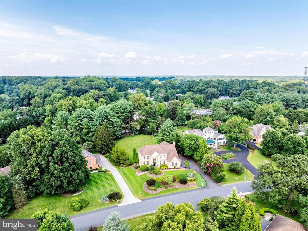 10114 NEDRA DR, Great Falls, VA 22066