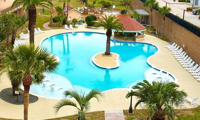 9520 Seawall Boulevard 121, Galveston, TX 77554