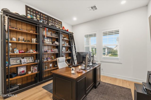 17302 W GRETNA Street, Surprise, AZ 85388