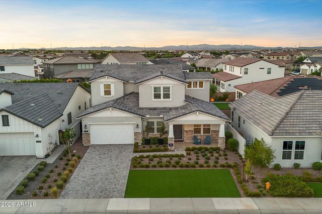 17302 W GRETNA Street, Surprise, AZ 85388