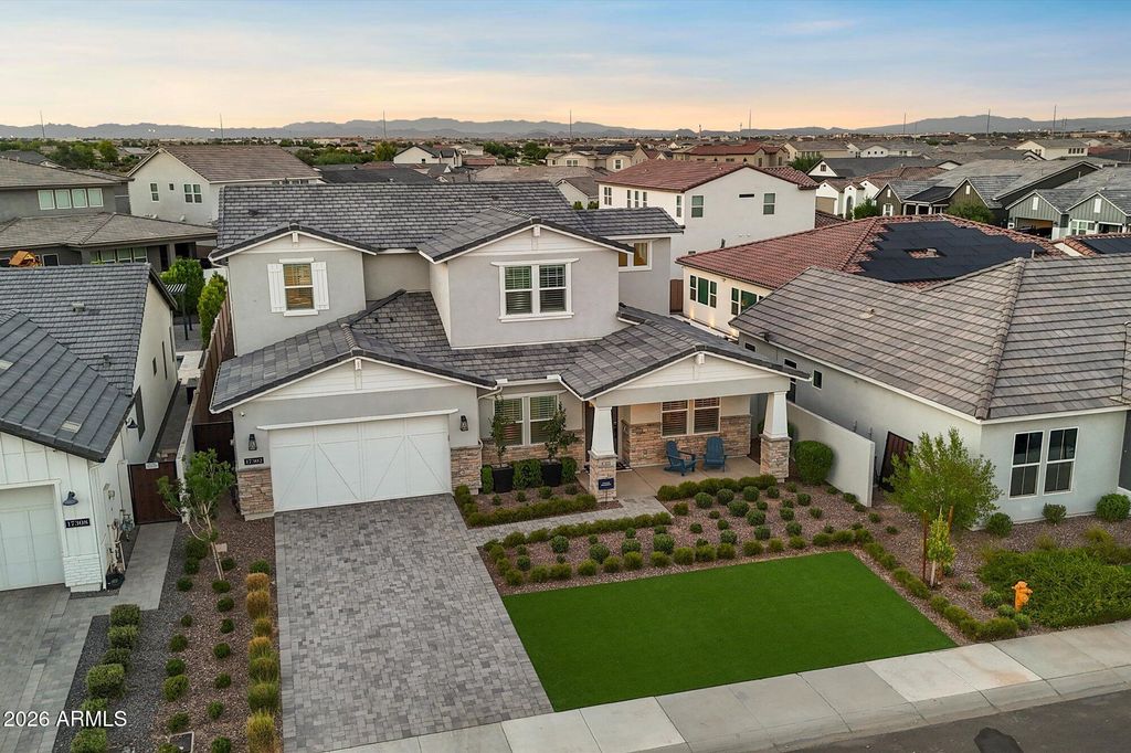 17302 W GRETNA Street, Surprise, AZ 85388 — exterior