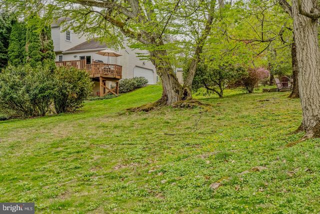 8607 ELLISTON DR, Wyndmoor, PA 19038