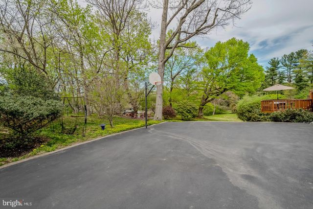 8607 ELLISTON DR, Wyndmoor, PA 19038
