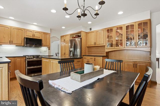 8607 ELLISTON DR, Wyndmoor, PA 19038