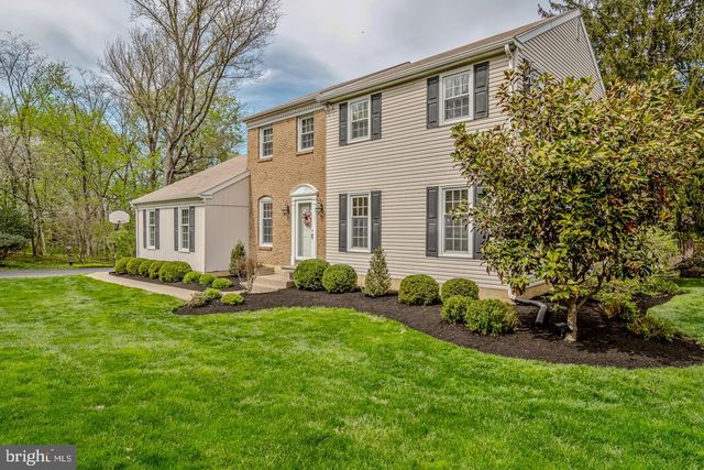 8607 ELLISTON DR, Wyndmoor, PA 19038
