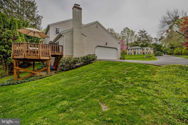 8607 ELLISTON DR, Wyndmoor, PA 19038