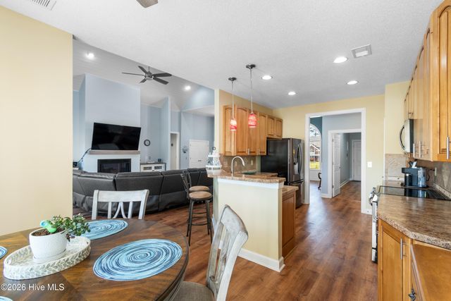 467 Dunlieth Street NW, Calabash, NC 28467