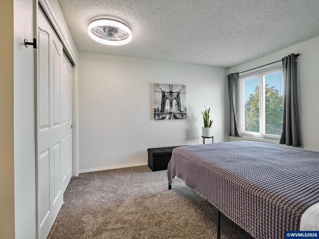 3828 Auburn Rd NE, Salem, OR 97301
