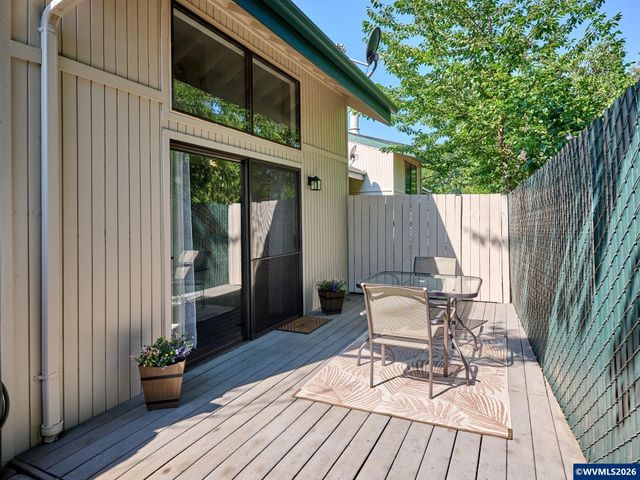 3828 Auburn Rd NE, Salem, OR 97301
