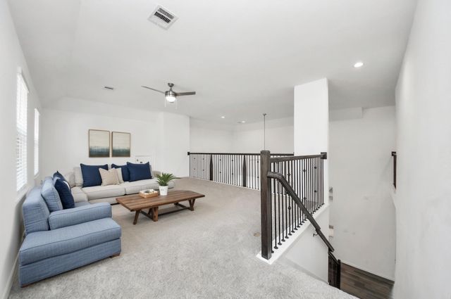 501 Newcomb Hollow Drive, Conroe, TX 77304