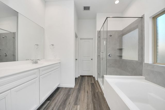 501 Newcomb Hollow Drive, Conroe, TX 77304