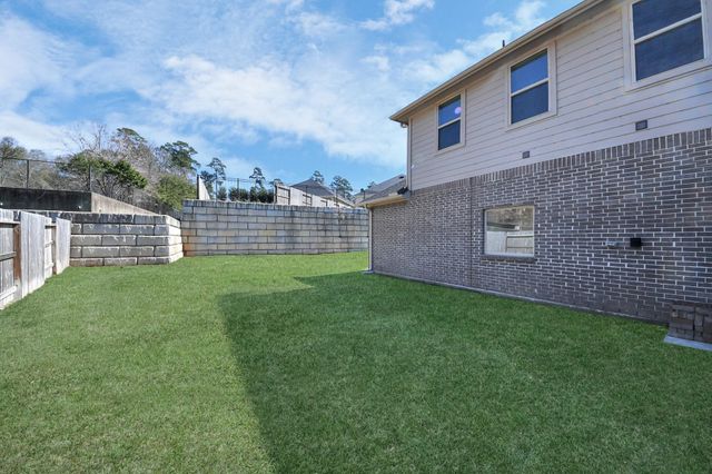 501 Newcomb Hollow Drive, Conroe, TX 77304