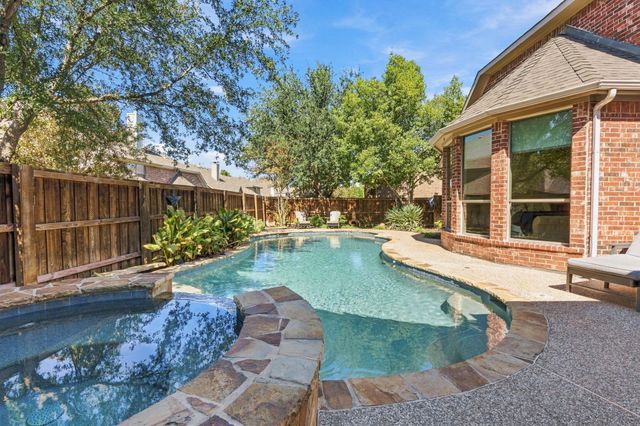 1004 Bristlewood Drive, Mckinney, TX 75072