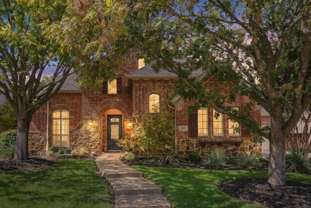 1004 Bristlewood Drive, Mckinney, TX 75072