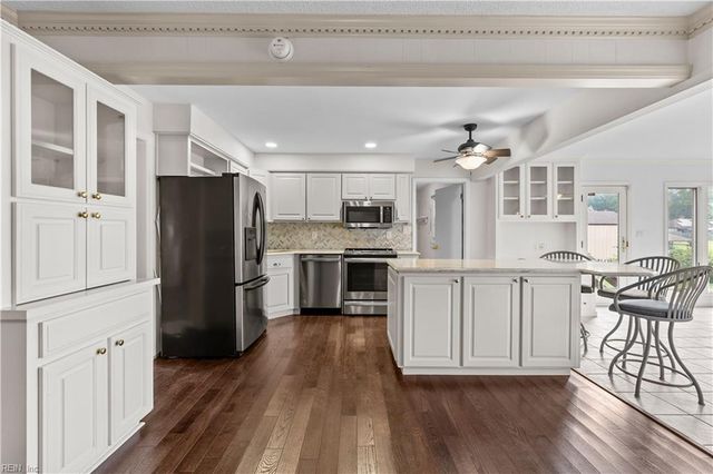 5917 Woodhaven CT, Virginia Beach, VA 23464