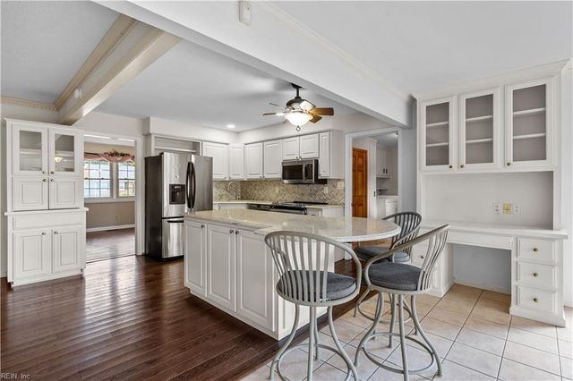 5917 Woodhaven CT, Virginia Beach, VA 23464