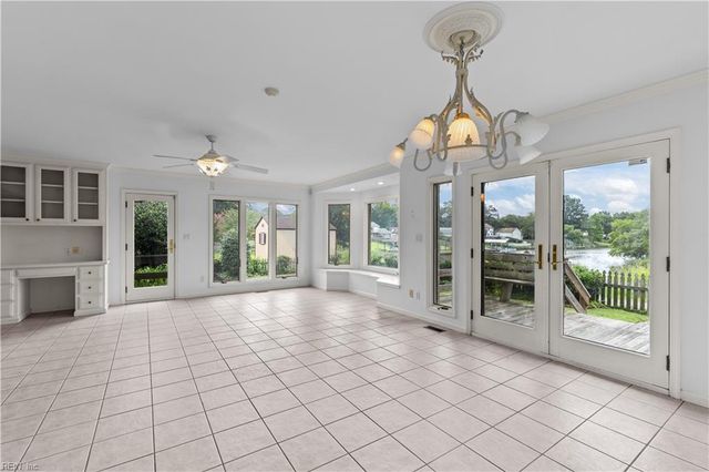 5917 Woodhaven CT, Virginia Beach, VA 23464