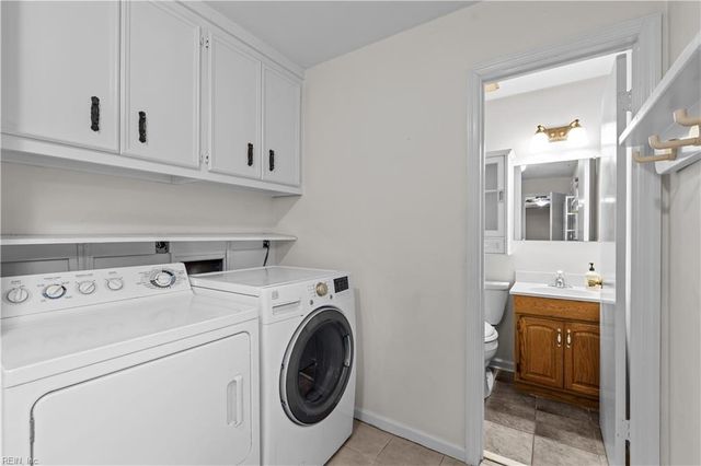 5917 Woodhaven CT, Virginia Beach, VA 23464