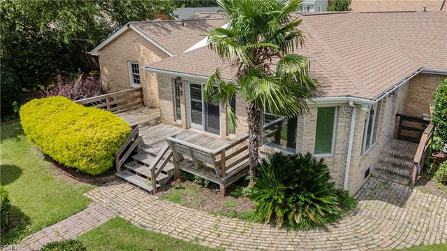 5917 Woodhaven CT, Virginia Beach, VA 23464