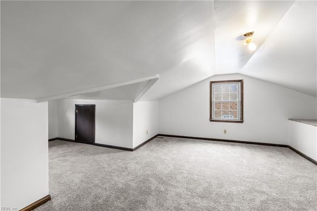 5917 Woodhaven CT, Virginia Beach, VA 23464