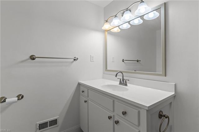 5917 Woodhaven CT, Virginia Beach, VA 23464