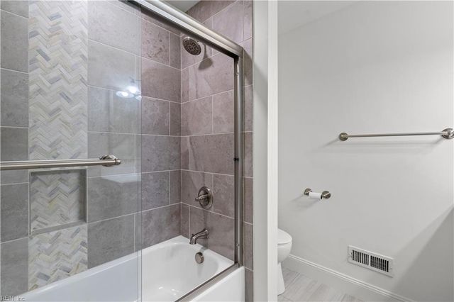 5917 Woodhaven CT, Virginia Beach, VA 23464