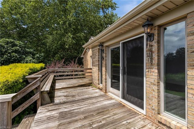 5917 Woodhaven CT, Virginia Beach, VA 23464